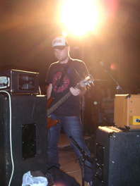 More Travis Bean Mayhem at outdoor festival in Stockholm